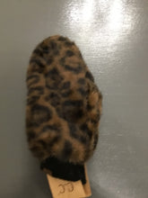 Load image into Gallery viewer, Blizzard Bless Mittens - Backwards Boutique