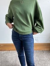 Load image into Gallery viewer, Kut from the Kloth Reese Jeans - Backwards Boutique