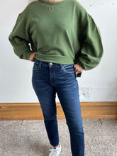 Load image into Gallery viewer, Kut from the Kloth Reese Jeans - Backwards Boutique