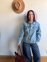 Load image into Gallery viewer, KUT From The Kloth Emmy Boyfriend Jean Jacket - Backwards Boutique