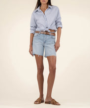Load image into Gallery viewer, Kut From The Kloth Hailey Light Wash 6” Inseam Shorts - Backwards Boutique