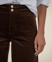Load image into Gallery viewer, Kut from the Kloth Corduroy Meg Jeans - Backwards Boutique