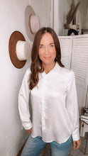 Load image into Gallery viewer, Amy&#39;s White Button Down - Backwards Boutique 