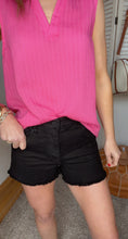 Load image into Gallery viewer, Kut From The Kloth Jane Black Denim Shorts - Backwards Boutique