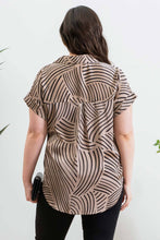 Load image into Gallery viewer, PLUS GEO PRINT COLLARED SPLIT NECK BLOUSE - Backwards Boutique 