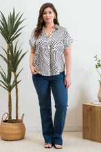 Load image into Gallery viewer, PLUS GEO PRINT COLLARED SPLIT NECK BLOUSE - Backwards Boutique 