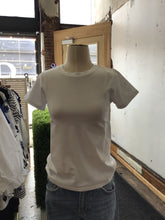 Load image into Gallery viewer, Everybody Tee - Backwards Boutique 
