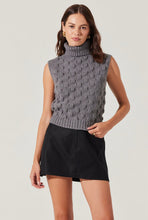 Load image into Gallery viewer, Amelia’s Turtle Neck Sweater