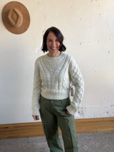 Load image into Gallery viewer, Meredith’s Sweater