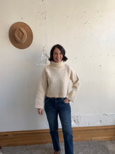 Load image into Gallery viewer, Amanda&#39;s Creamy Turtle Neck