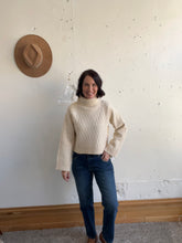 Load image into Gallery viewer, Amanda&#39;s Creamy Turtle Neck