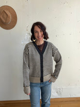 Load image into Gallery viewer, Molly&#39;s Cardigan