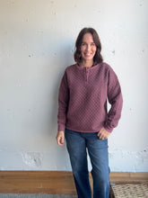 Load image into Gallery viewer, Everly Quilted Long Sleeve