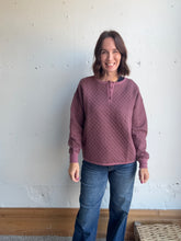 Load image into Gallery viewer, Everly Quilted Long Sleeve