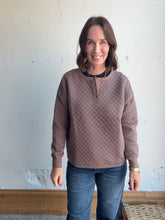 Load image into Gallery viewer, Everly Quilted Long Sleeve