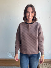 Load image into Gallery viewer, Everly Quilted Long Sleeve