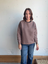 Load image into Gallery viewer, Everly Quilted Long Sleeve