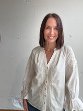 Load image into Gallery viewer, Liverpool Samantha’s 3 Quarter Blouse - Backwards Boutique 