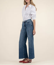 Load image into Gallery viewer, Kut from the Kloth Meg Jeans