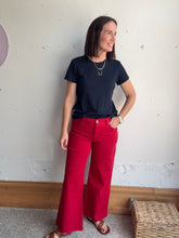 Load image into Gallery viewer, Kut from the Kloth Meg Jeans