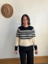 Load image into Gallery viewer, Joey’s Zigzag Sweater