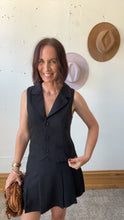 Load image into Gallery viewer, Kristin’s Sleeveless Blazer