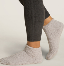 Load image into Gallery viewer, Barefoot Dreams CozyChic 2 Pair Tennis Sock Set