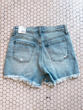 Load image into Gallery viewer, Kut From The Kloth 4” Jane High Rise Long Denim Vintage Wash Short - Backwards Boutique 