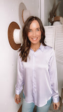 Load image into Gallery viewer, Lucy&#39;s Lavender Button Down - Backwards Boutique 