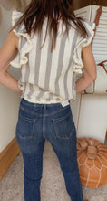 Load image into Gallery viewer, Annie&#39;s KanCan Exposed Button Jeans - Backwards Boutique 