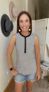 Emery’s Everyday Top - Backwards Boutique 
