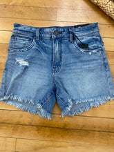 Load image into Gallery viewer, Kut From The Kloth 4” Jane High Rise Long Denim Short - Backwards Boutique 